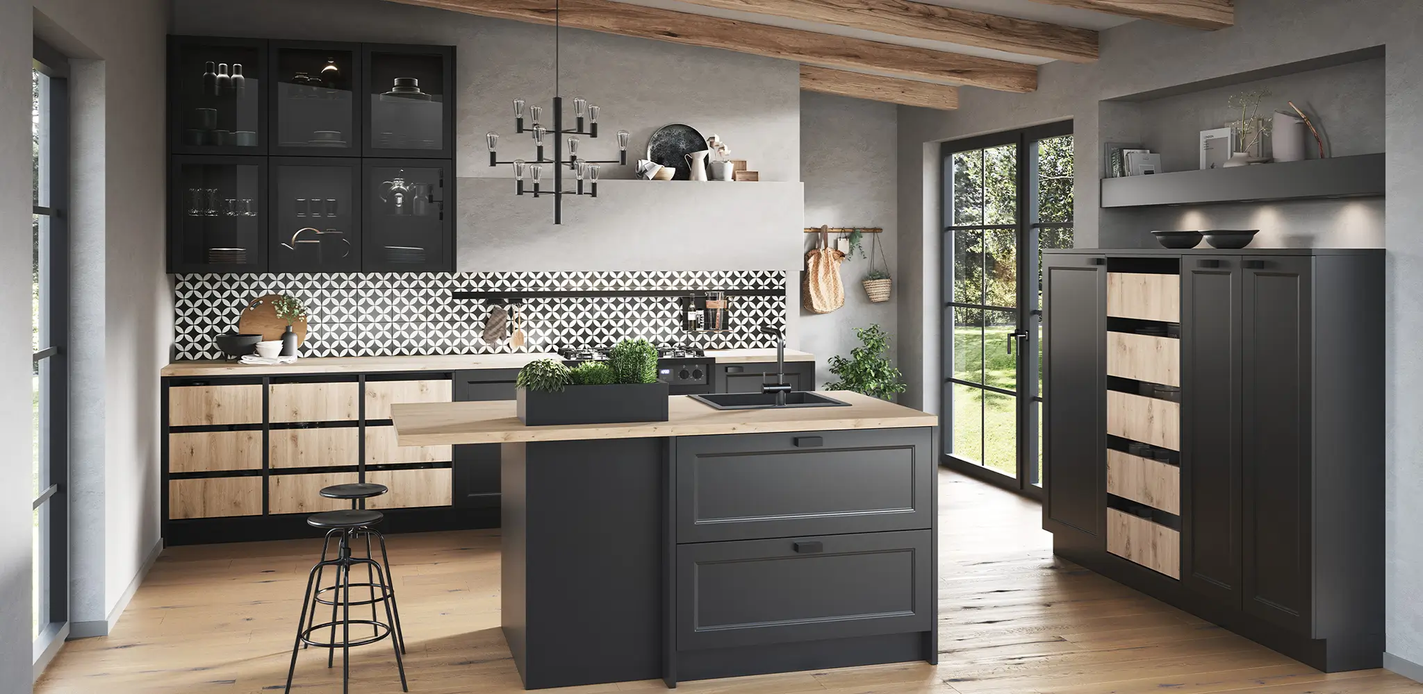 Cuisine noire et bois avec îlot central, crédence graphique noir et blanc et poutres apparentes.